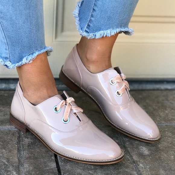 Free People Shoes - Patent At Ease Blush Lace Oxford Flat